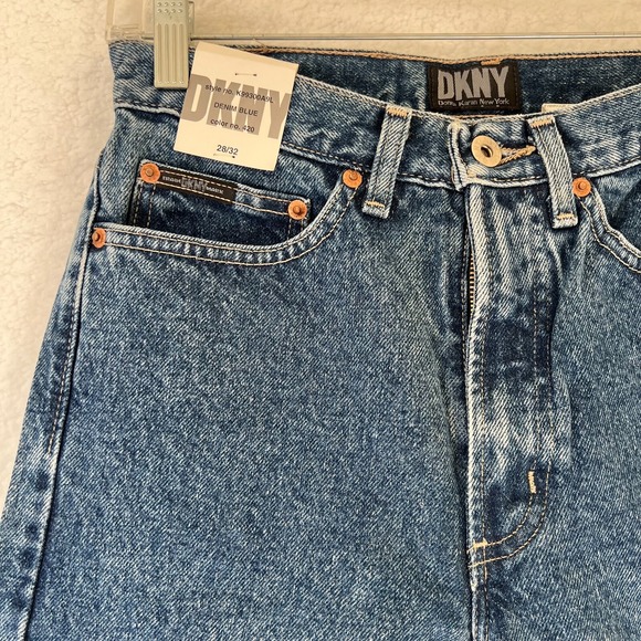 DKNY Women's Jean Straight Denim Blue‎ Women's Size W28xL32 VTG NWT - Picture 3 of 13